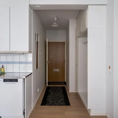 Lintu38, Free Parking, Metro Nearby, Netflix Apartment Helsinki
