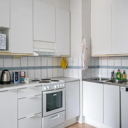 Lintu38, Free Parking, Metro Nearby, Netflix *